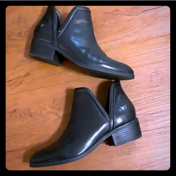 Windsor Smith Razel Black Leather Boots 